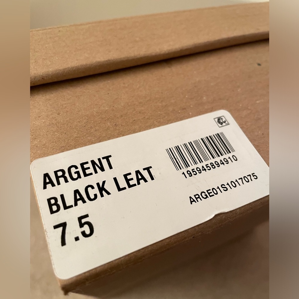 STEVE MADDEN Womens Black Pull Tab Argent Toe Block Heel Leather Chelsea 7.5 - Picture 7 of 8